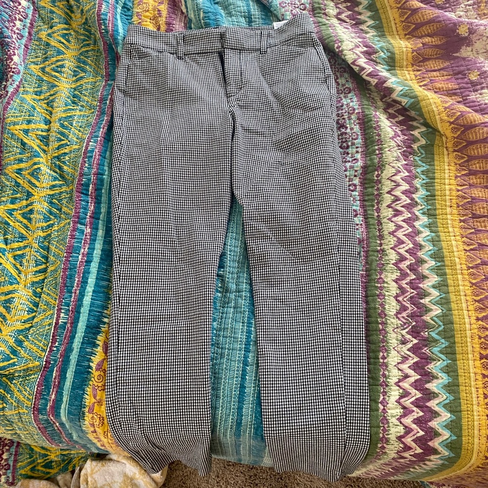 Old Navy High Rise Pixie Pants